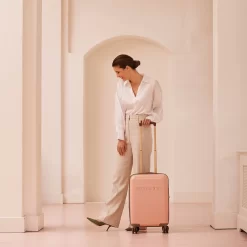 SUITSUIT - Fab Seventies - Coral Cloud - Handbagage (55 Cm) -Reisopslagwinkel 1200x1200 114