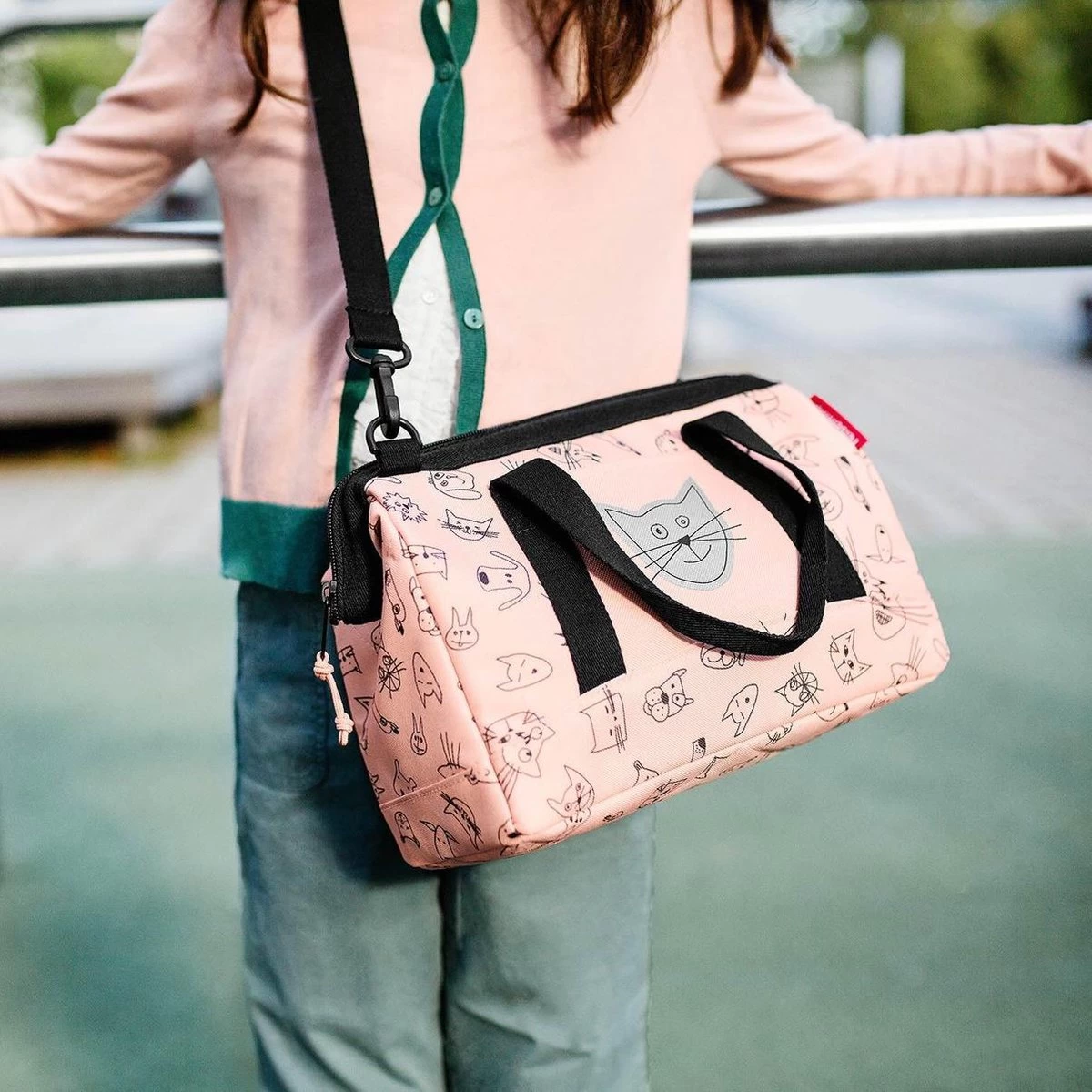 Reisenthel Allrounder XS Kids Reistas Kind - Maat XS - 5L - Cats&Dogs Rose Roze 5 Reisenthel Allrounder XS Kids Reistas Kind - Maat XS - 5L - Cats&Dogs Rose Roze - Afbeelding 5