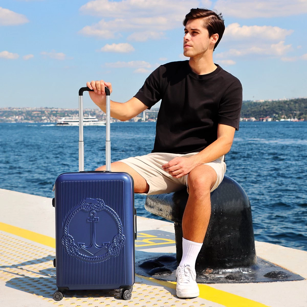 Handbagage Koffer 22"- Reiskoffer Met Wielen - Handbagage Trolley -Harde Reiskoffer- Trolley Met Gevoerde Binnekant- Marineblauw 9 Handbagage Koffer 22"- Reiskoffer Met Wielen - Handbagage Trolley -Harde Reiskoffer- Trolley Met Gevoerde Binnekant- Marineblauw - Afbeelding 9