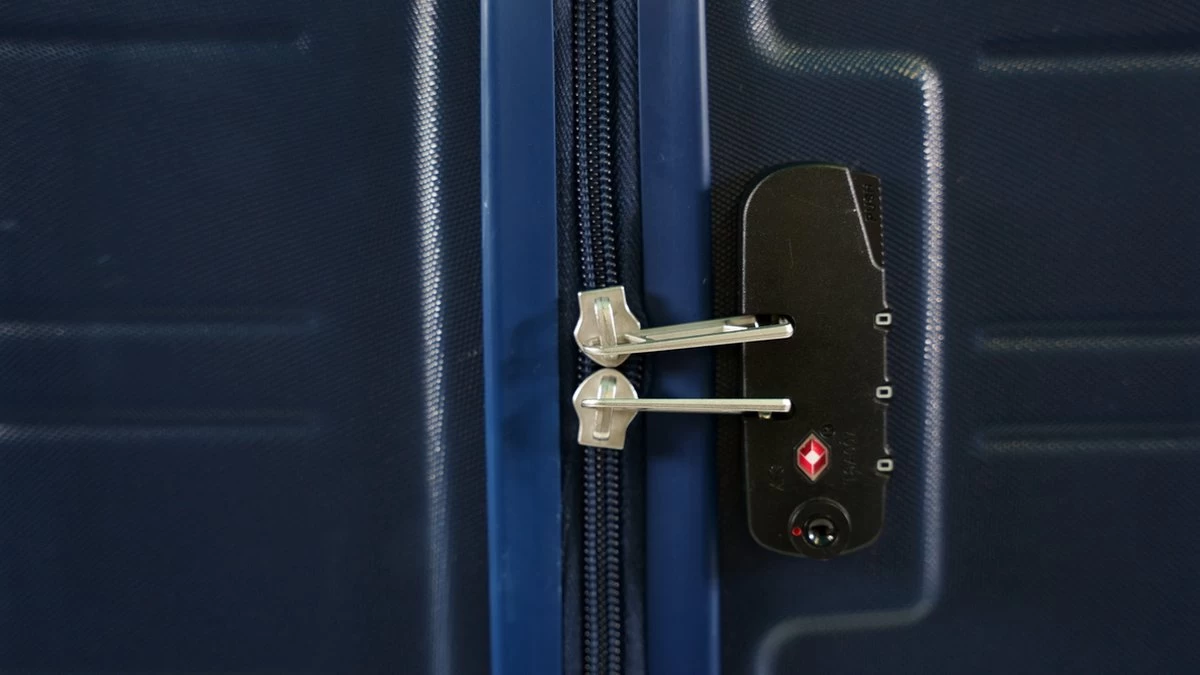 ©TROLLEYZ - Amsterdam No.9 - Reiskoffer 78cm Met TSA Slot - Dubbele Wielen - 360° Spinners - 100% ABS - Reiskoffer In Ocean Blue 6 ©TROLLEYZ - Amsterdam No.9 - Reiskoffer 78cm Met TSA Slot - Dubbele Wielen - 360° Spinners - 100% ABS - Reiskoffer In Ocean Blue - Afbeelding 6