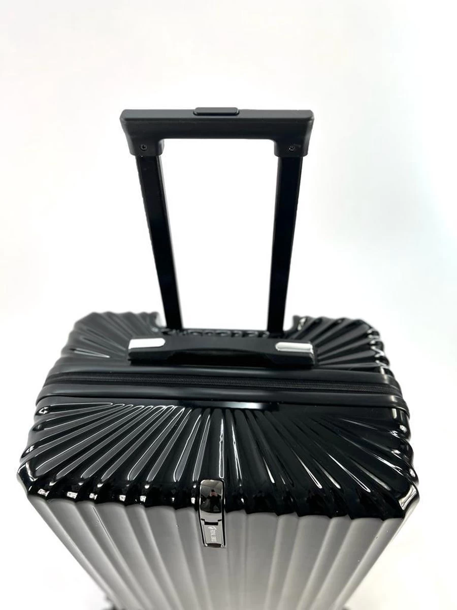 AATravel M Reiskoffer - Trolley ABS - Met Dubbele Wielen - 63 Cm - 66 Liter - Zwart 3 AATravel M Reiskoffer - Trolley ABS - Met Dubbele Wielen - 63 Cm - 66 Liter - Zwart - Afbeelding 3