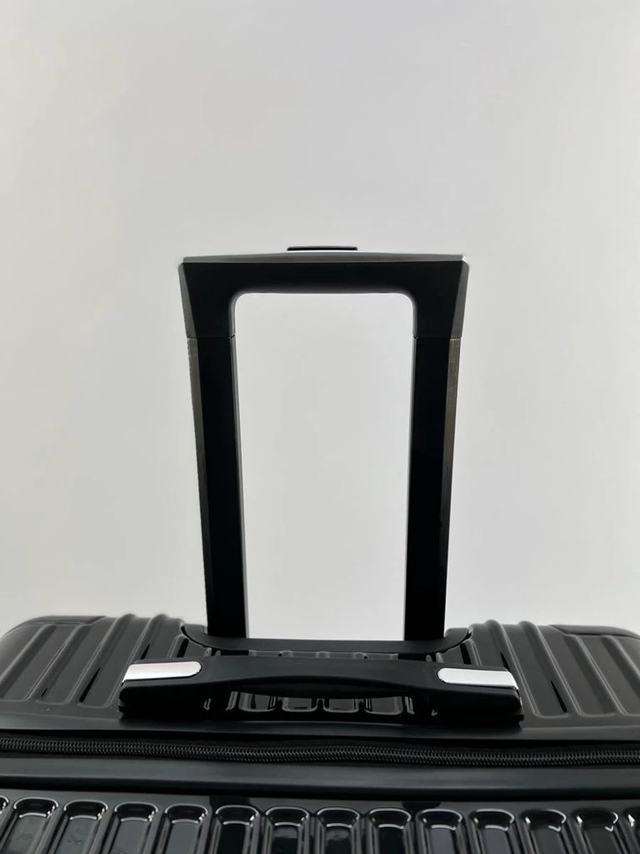 AATravel M Reiskoffer - Trolley ABS - Met Dubbele Wielen - 66 Cm - 66 Liter - Zwart 3 AATravel M Reiskoffer - Trolley ABS - Met Dubbele Wielen - 66 Cm - 66 Liter - Zwart - Afbeelding 3